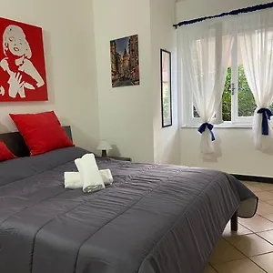 Right Bank House Casa vacanze Imperia